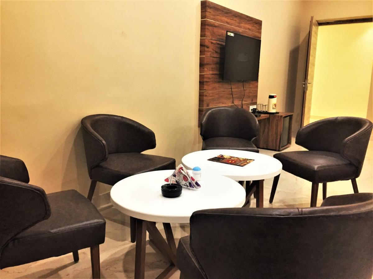 Hotel Bharat Kota  Extérieur photo