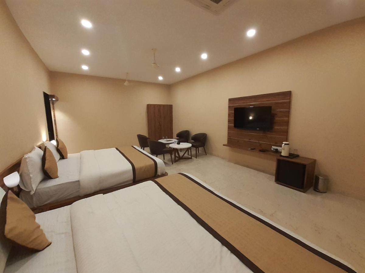Hotel Bharat Kota  Extérieur photo