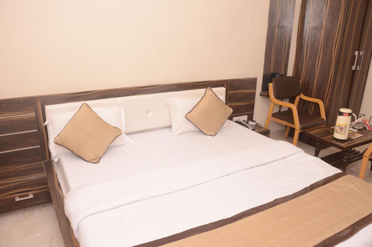 Hotel Bharat Kota  Extérieur photo